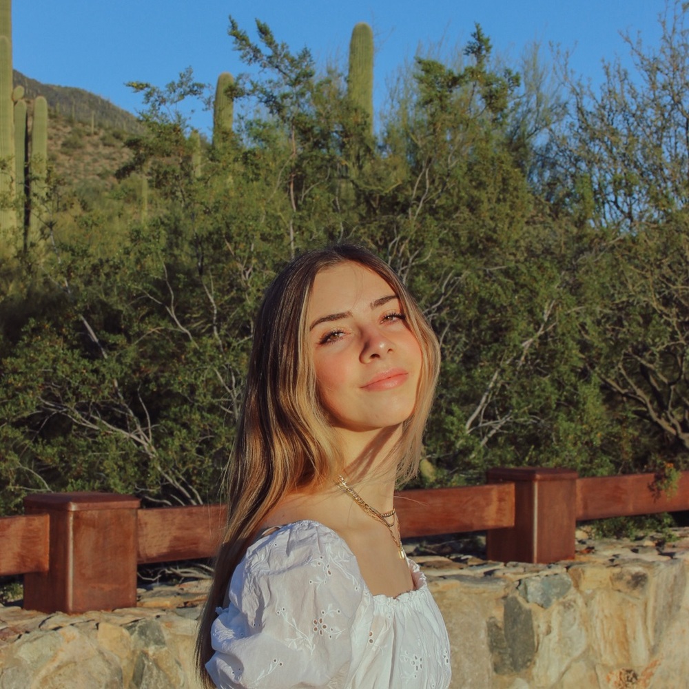 Meet your Posher, Katelyn